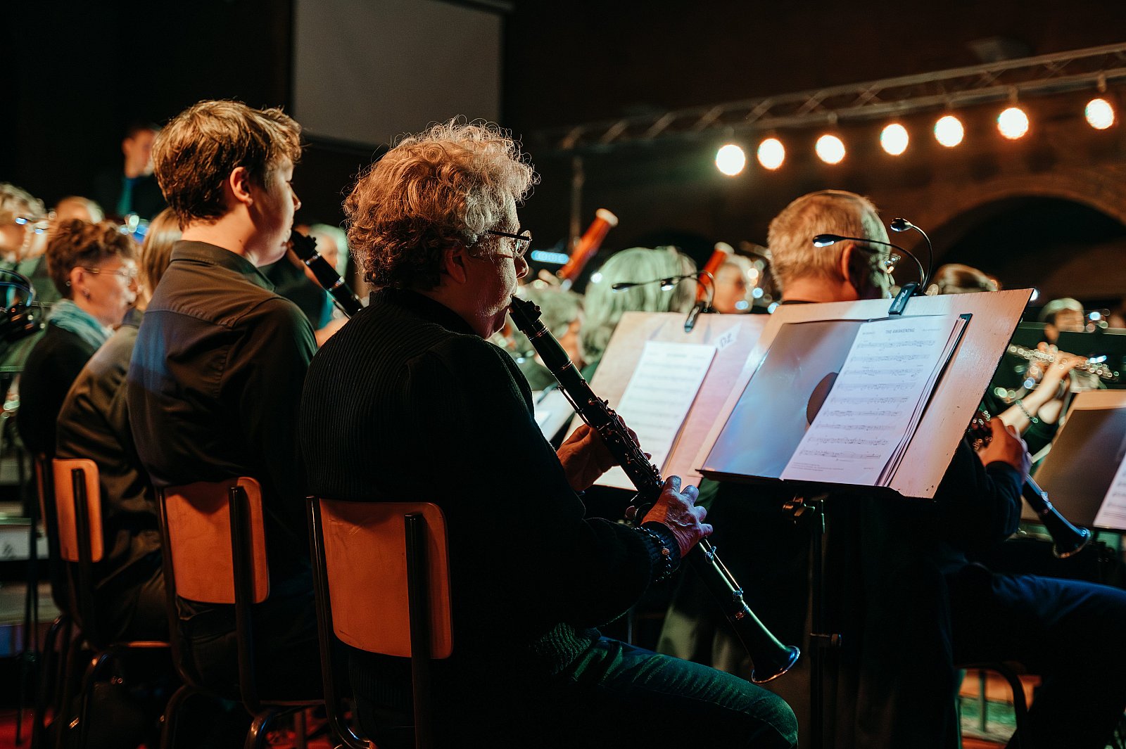 25/11/2023 Essentia presents SPOTLIGHT ©FotografILS